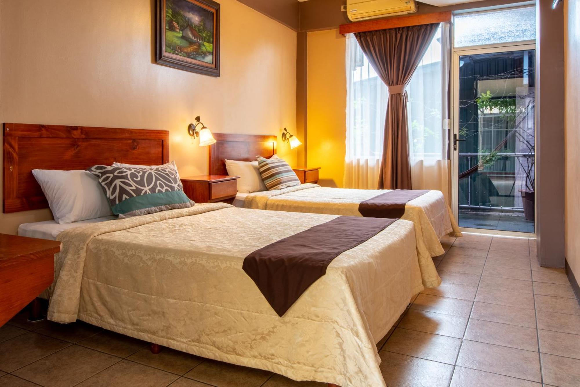 Hotel Las Colinas La Fortuna 外观 照片