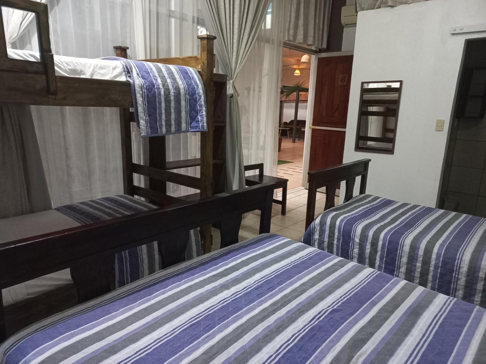Hotel Las Colinas La Fortuna 外观 照片