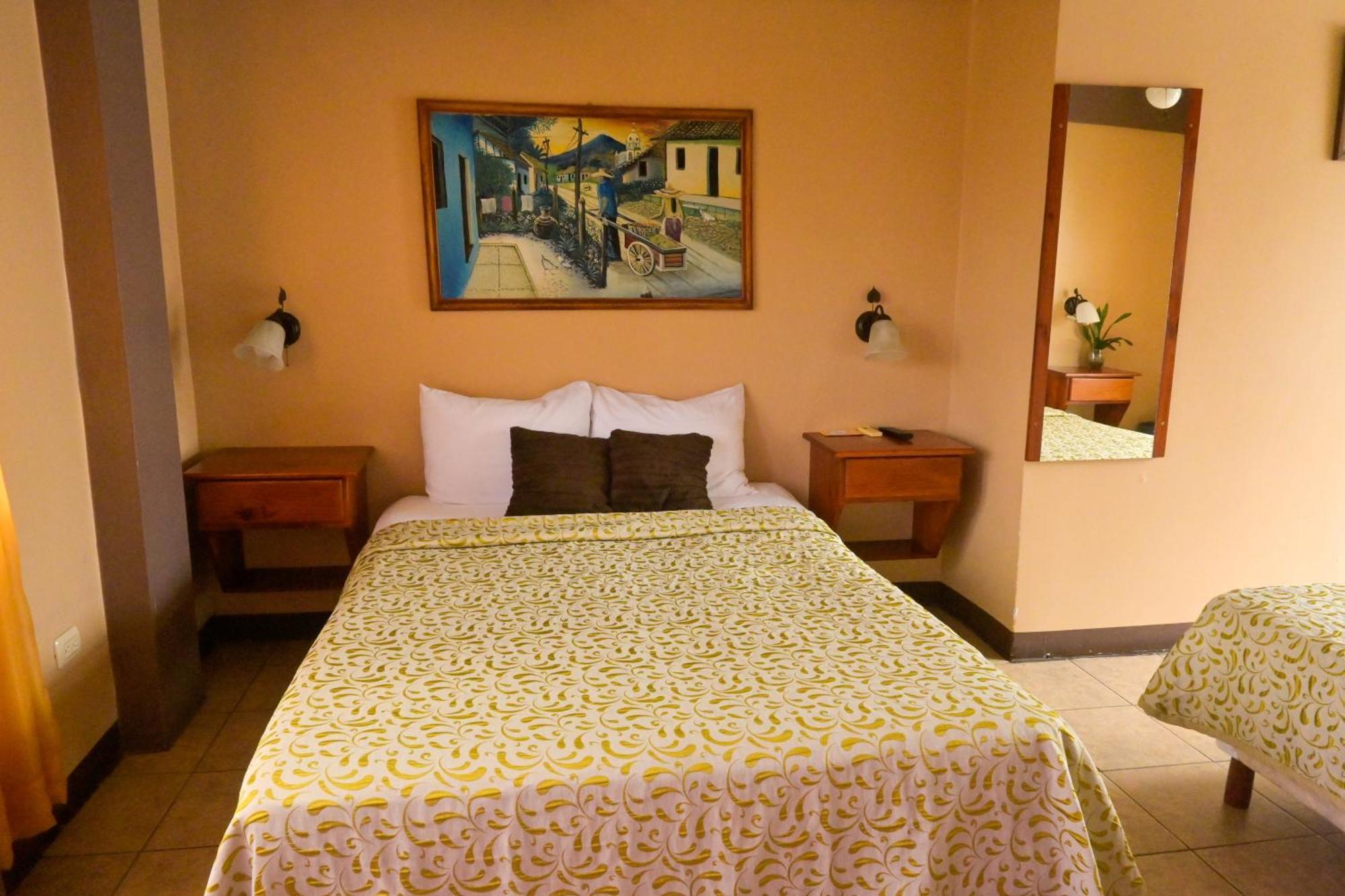 Hotel Las Colinas La Fortuna 外观 照片