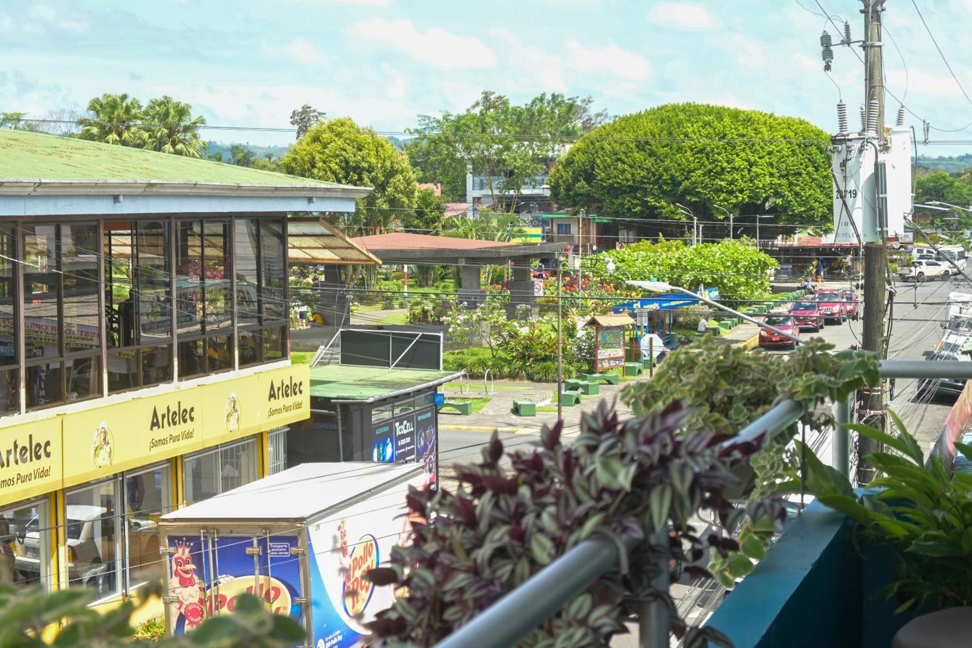Hotel Las Colinas La Fortuna 外观 照片