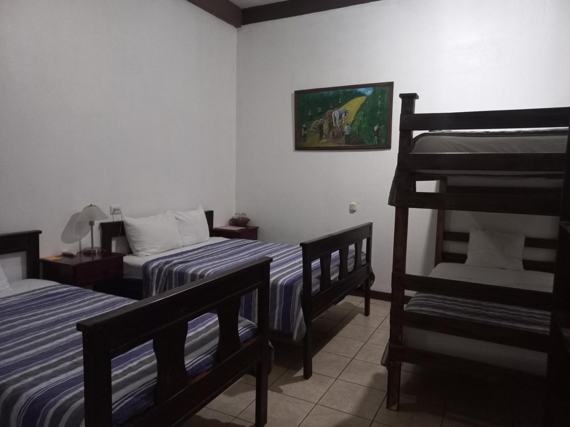 Hotel Las Colinas La Fortuna 外观 照片