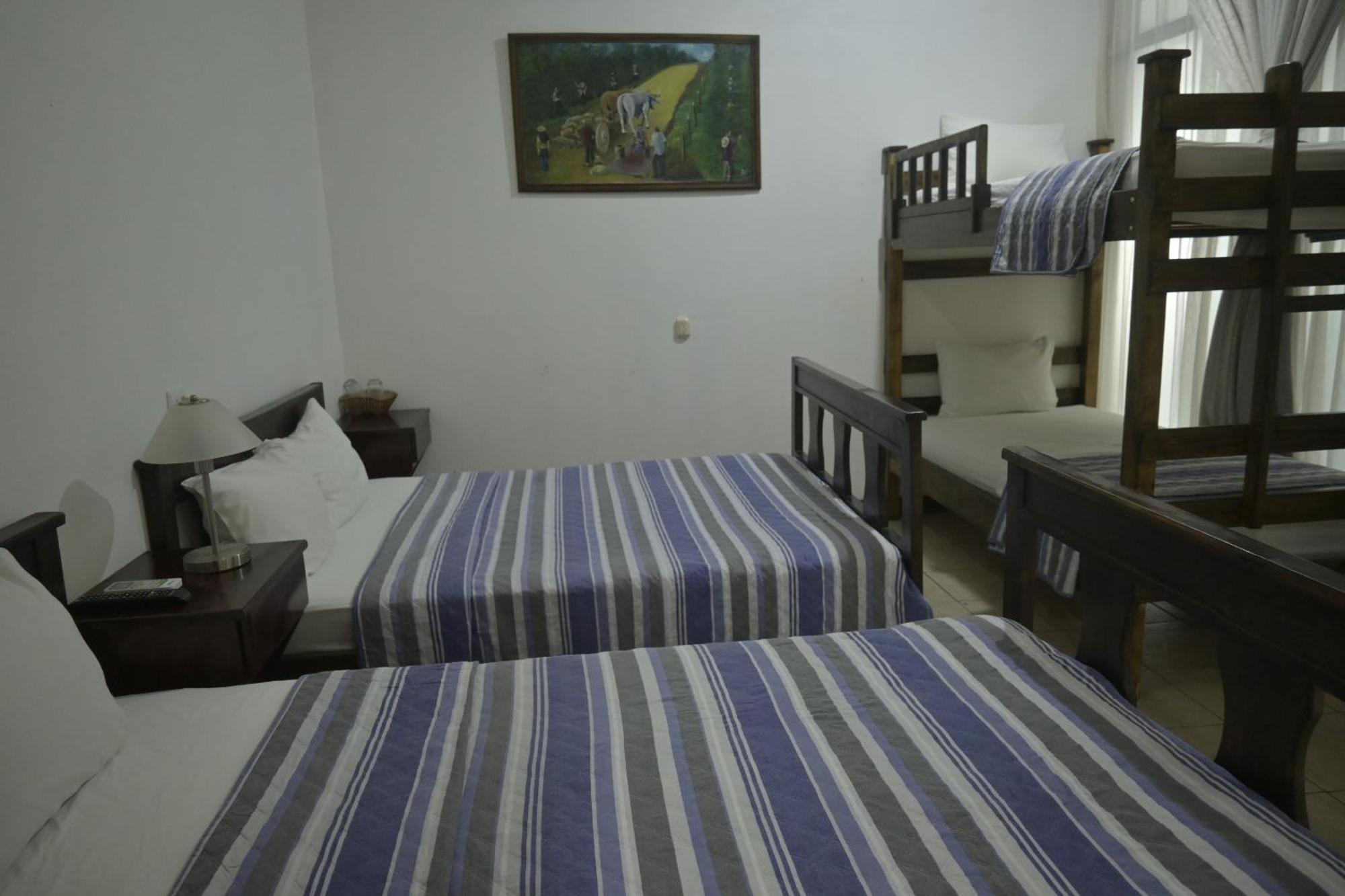Hotel Las Colinas La Fortuna 外观 照片