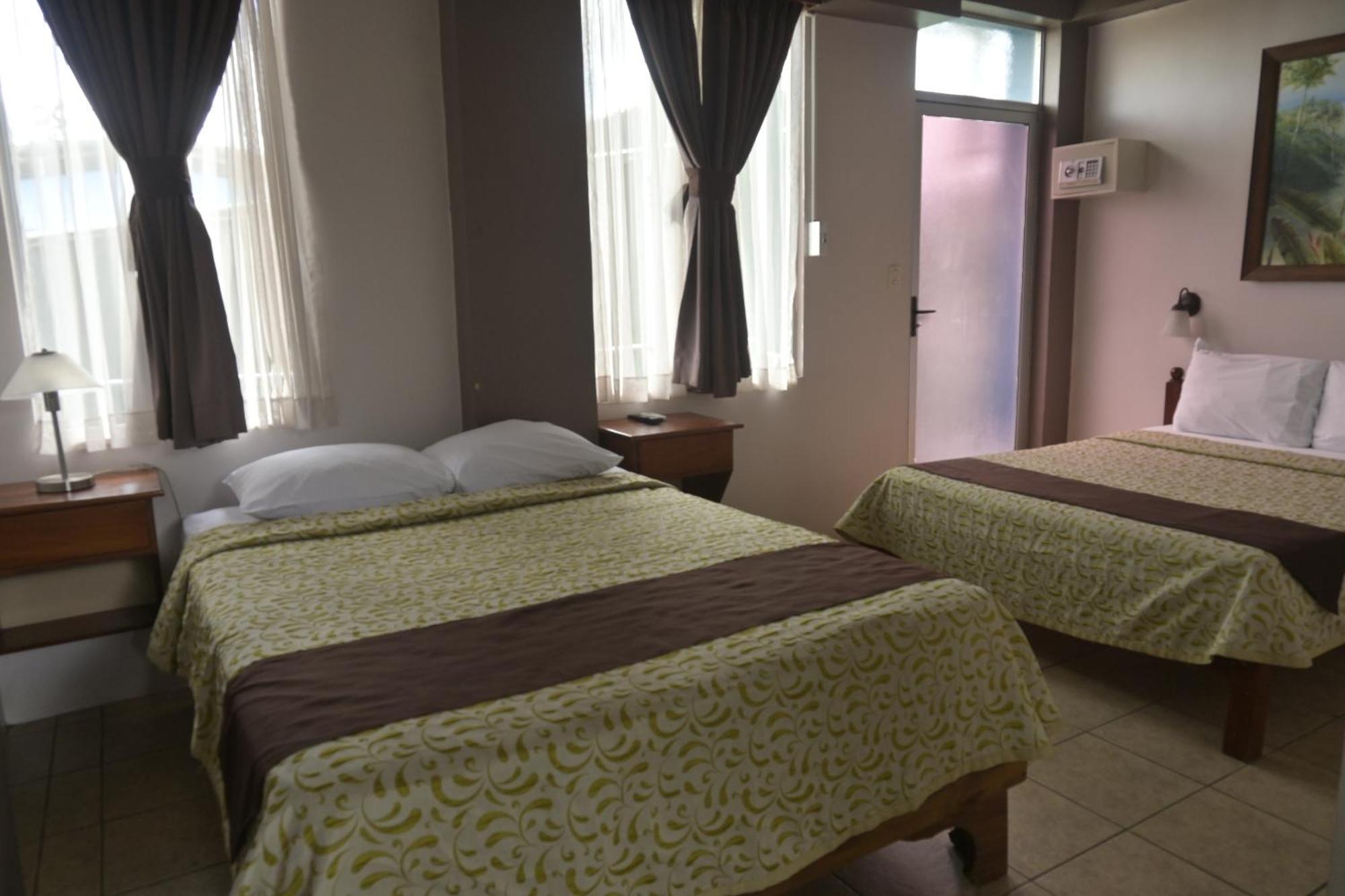 Hotel Las Colinas La Fortuna 外观 照片