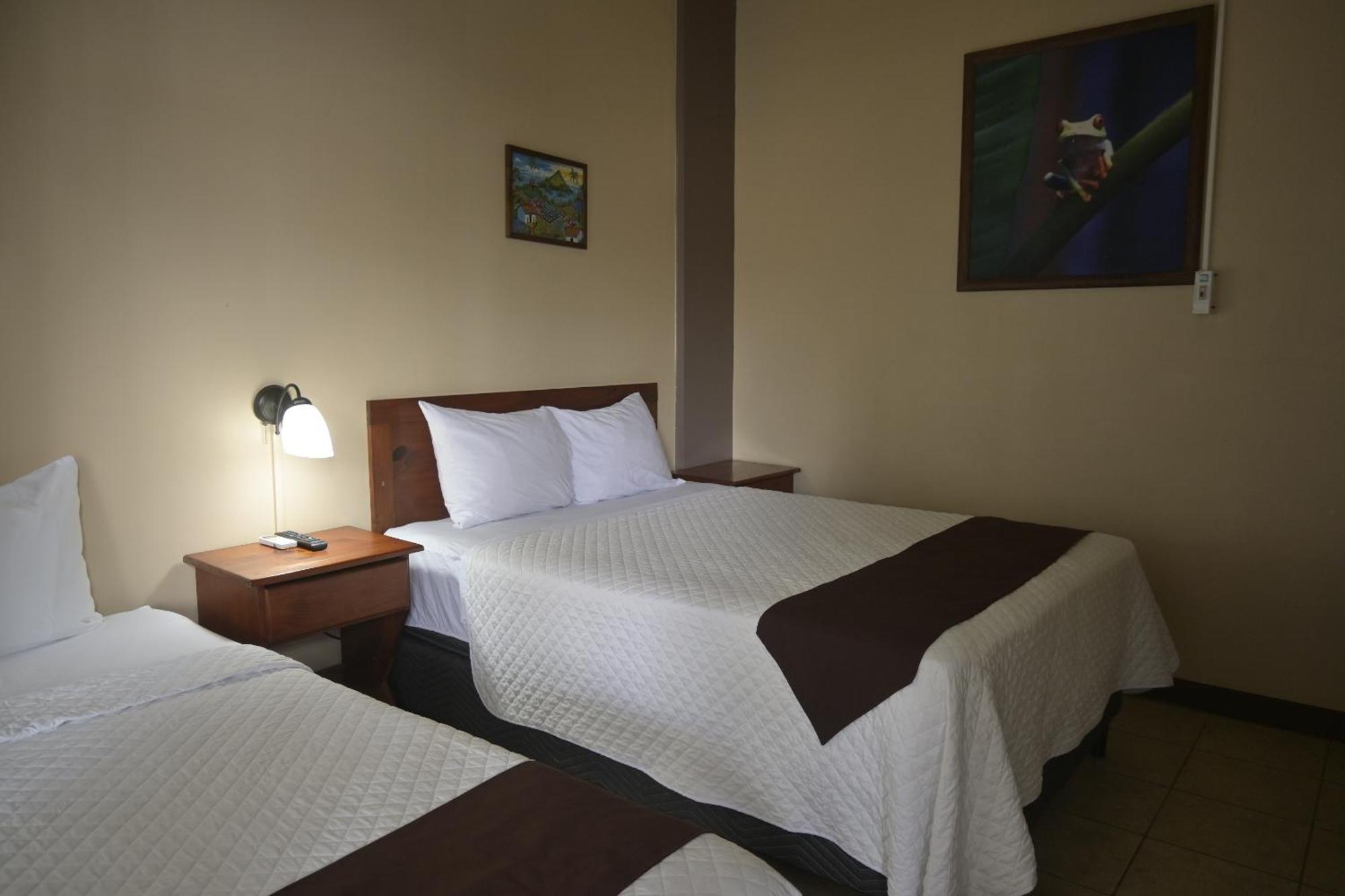 Hotel Las Colinas La Fortuna 外观 照片